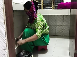 My Indian aunty pulverizes my taut gash while I was away